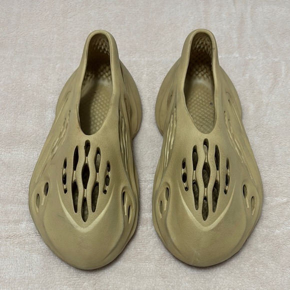 Adidas Men’s Yeezy Foam Slip-Ons main image 5
